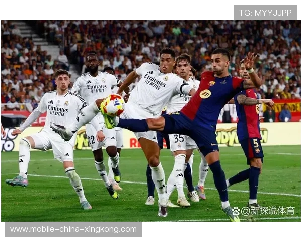 费兰托雷斯左脚爆射险些打破僵局,巴萨前场强势延续